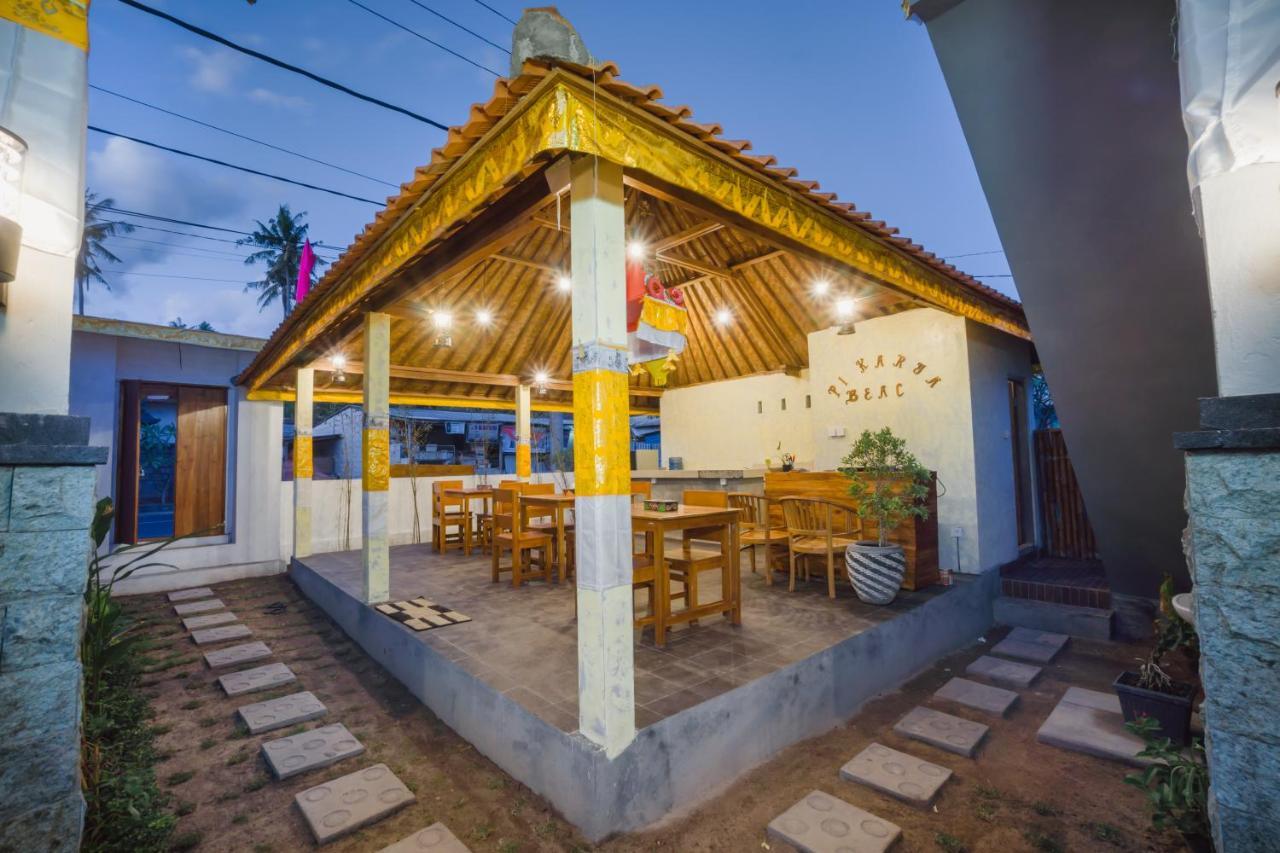 Pi Karya Beach Batununggul Luaran gambar